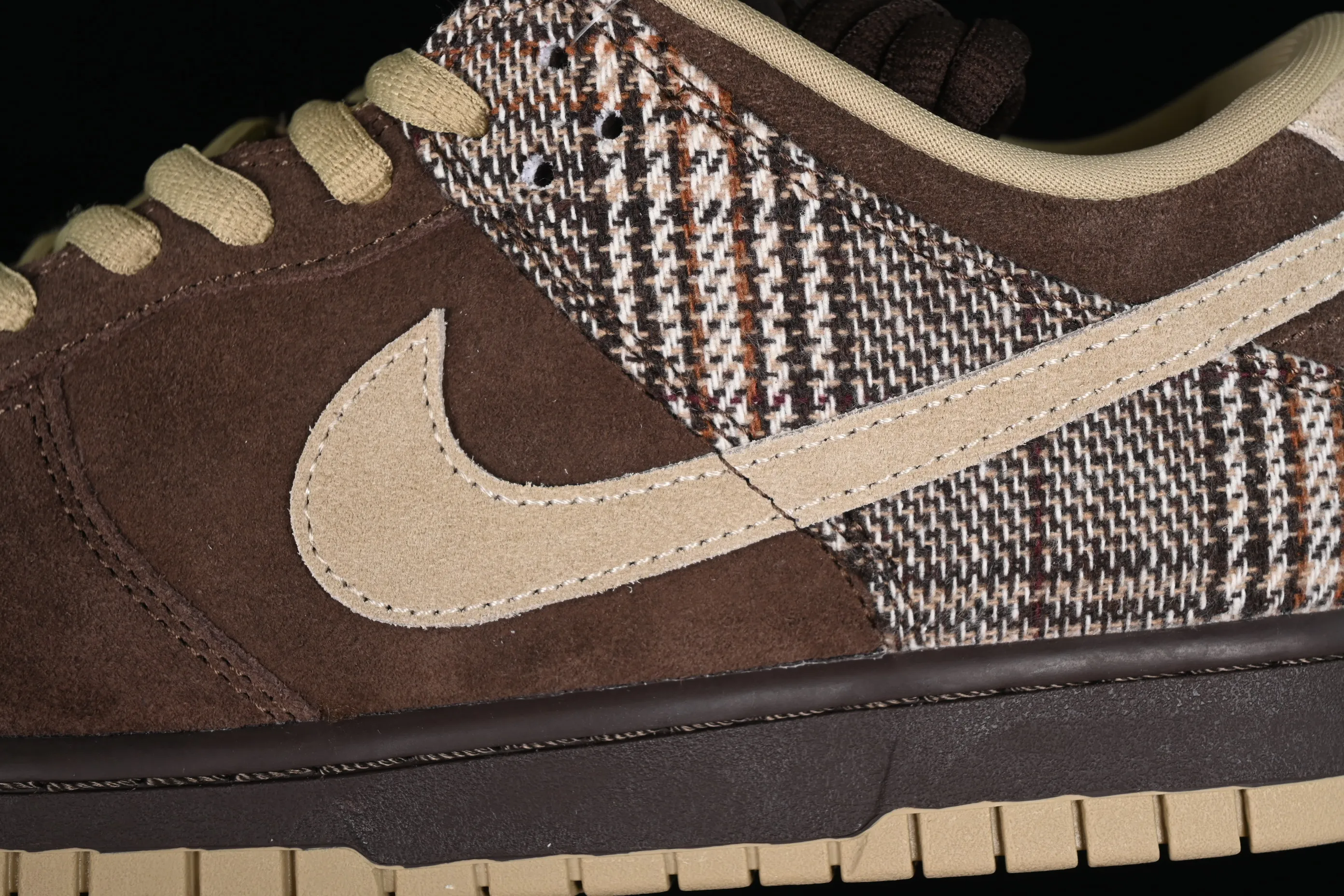 All Categories Nk SB Dunk Series Nk SB Dunk Low Low-top sneakers Pure original Nk SB Dunk Low Brown plaid SB smashed backboard fashion casual sneakers 304292-223